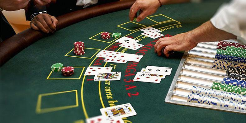 Có nên chơi casino trực tuyến tại các nhà cái không?